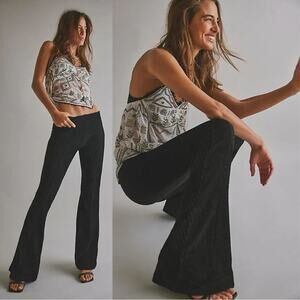 Free People Retro 70s Penny Pull-On Velvet Flare Pants Black Size XS NWT